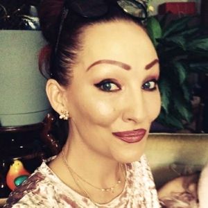 Meet your Posher, Eli